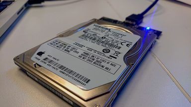 Disque dur Apple en cours de clonage